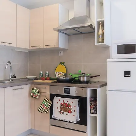 Corvin Park Apartament *