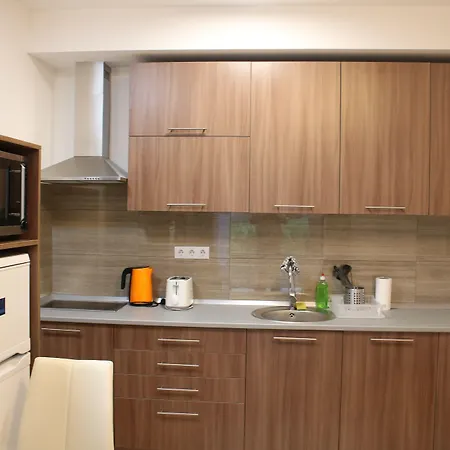 Corvin Park Apartament *