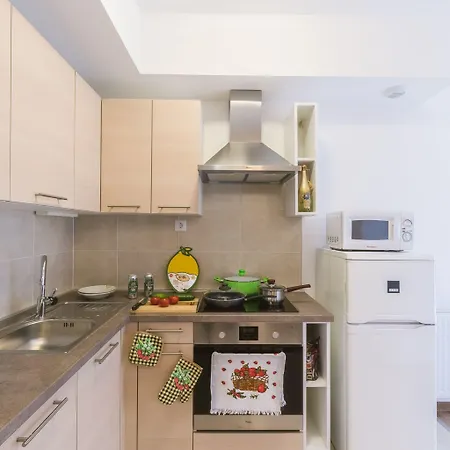 Apartament Corvin Park *